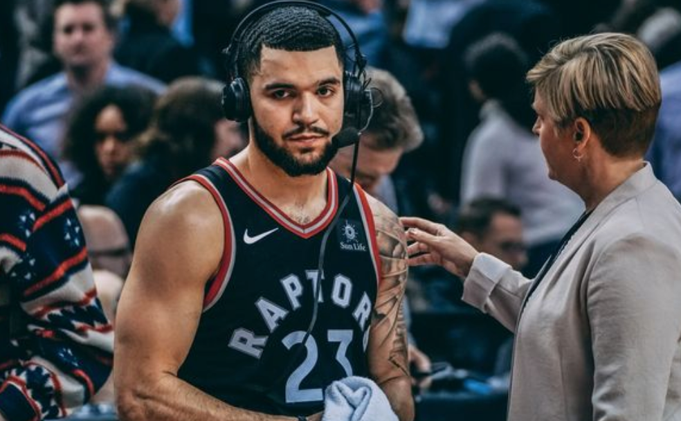 足球再次成 足球再次成