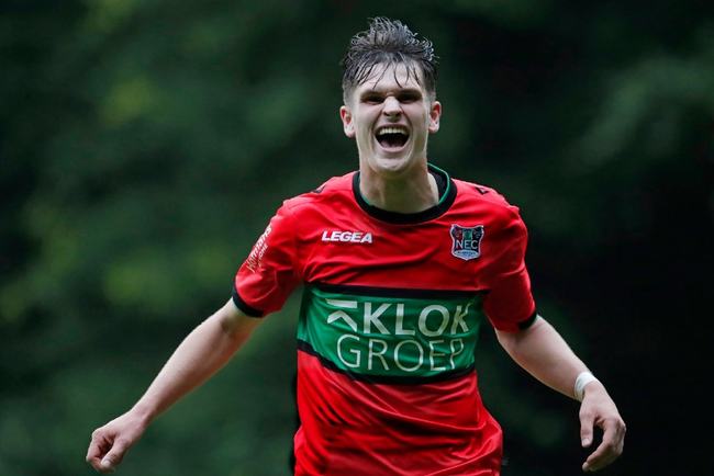 众多关于四 众多关于四