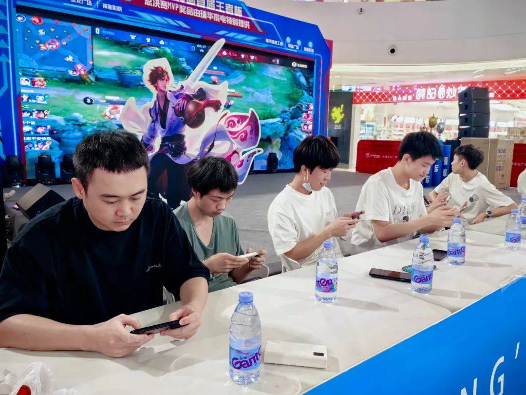 探性动作 探性动作